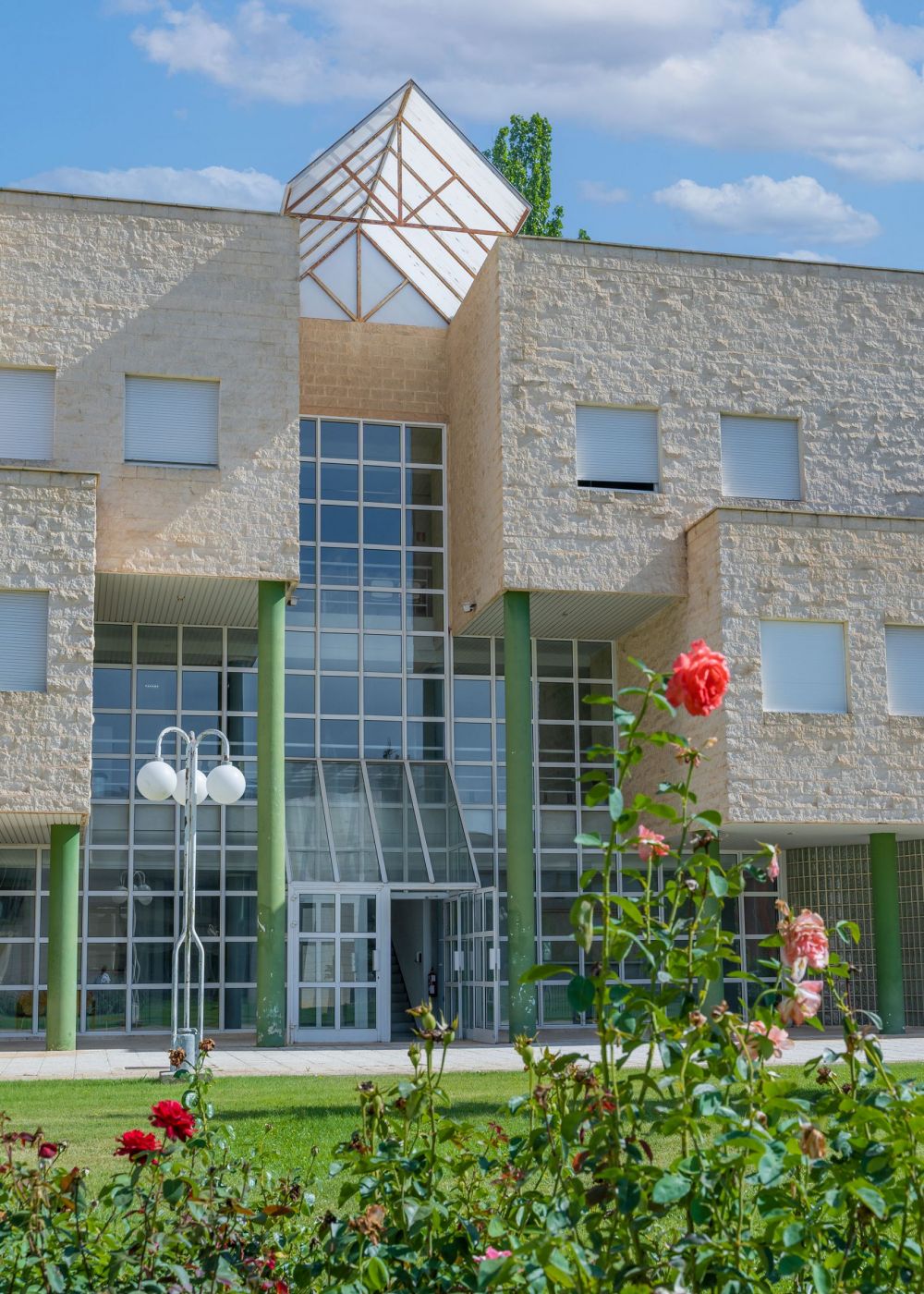 Arquidos - Proyectos de Arquitectura en Teruel - Facultad Ciencias