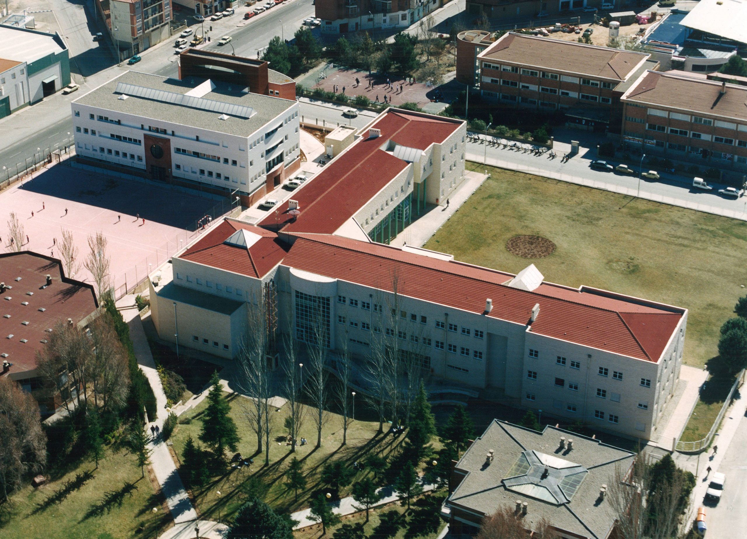 Arquidos - Proyectos de Arquitectura en Teruel - Facultad Ciencias